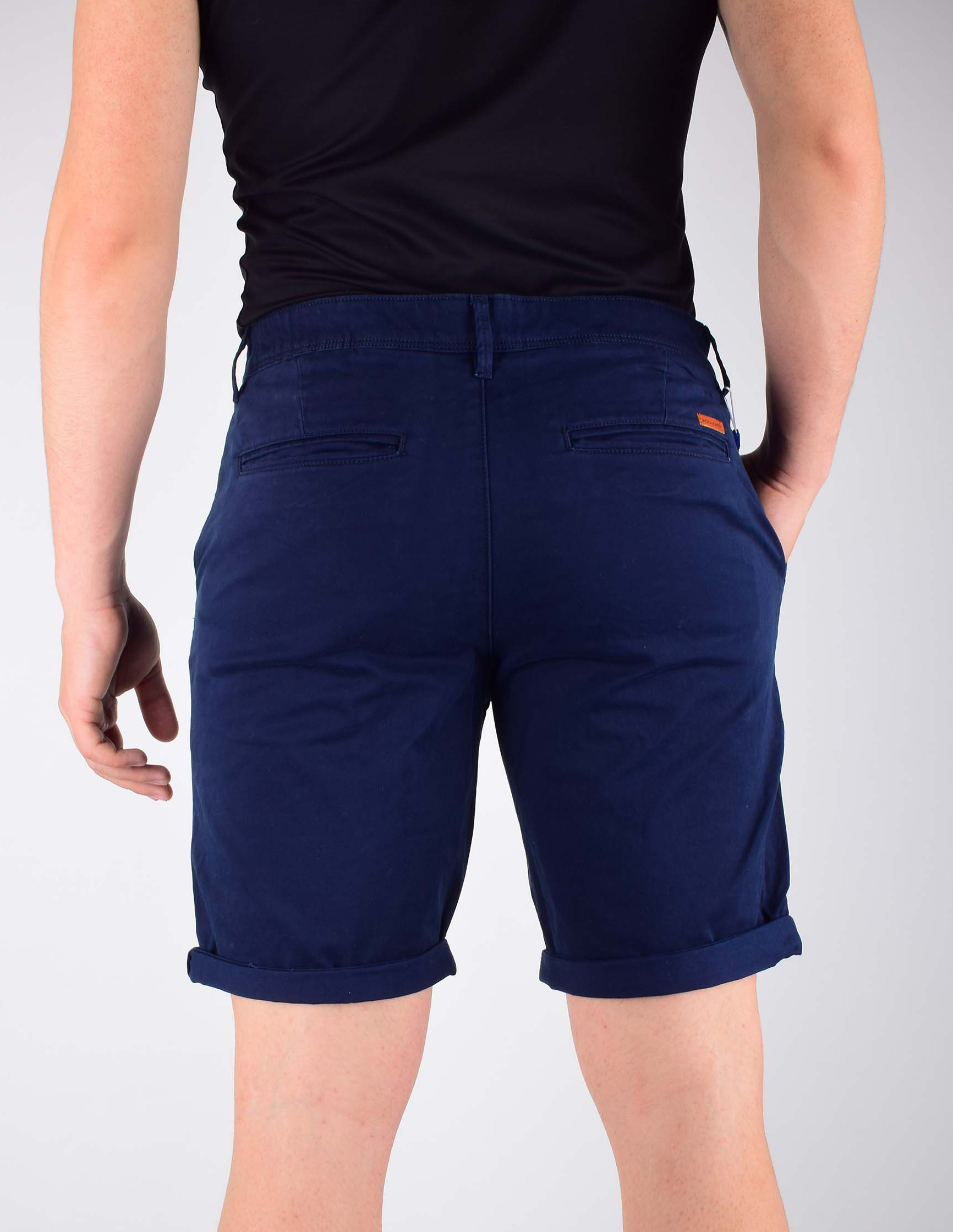 JACK&JONES ΒΕΡΜΟΥΔΑ CHINO ΜΠΛΕ ΜΕ ΠΛΑΓΙΑ ΤΣΕΠΗ ΚΑΙ ΡΕΒΕΡ ΣΤΟ ΤΕΛΕΙΩΜΑ SLIM FIT
